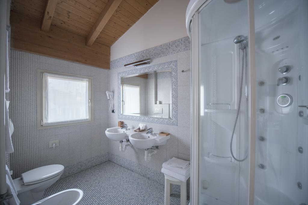 Hotel Villa Colico Eksteriør billede
