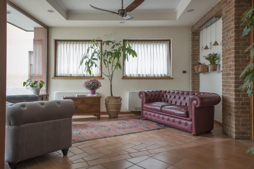 Hotel Villa Colico Eksteriør billede