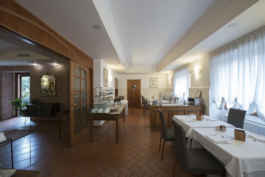 Hotel Villa Colico Eksteriør billede