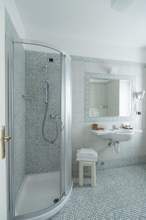 Hotel Villa Colico Eksteriør billede
