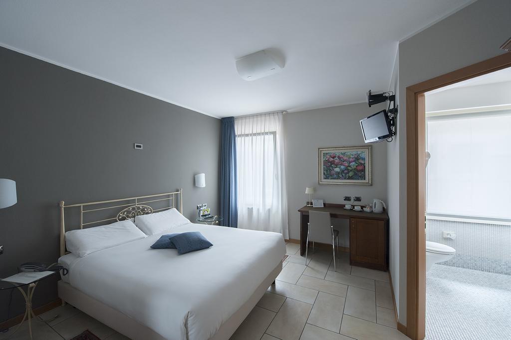 Hotel Villa Colico Eksteriør billede
