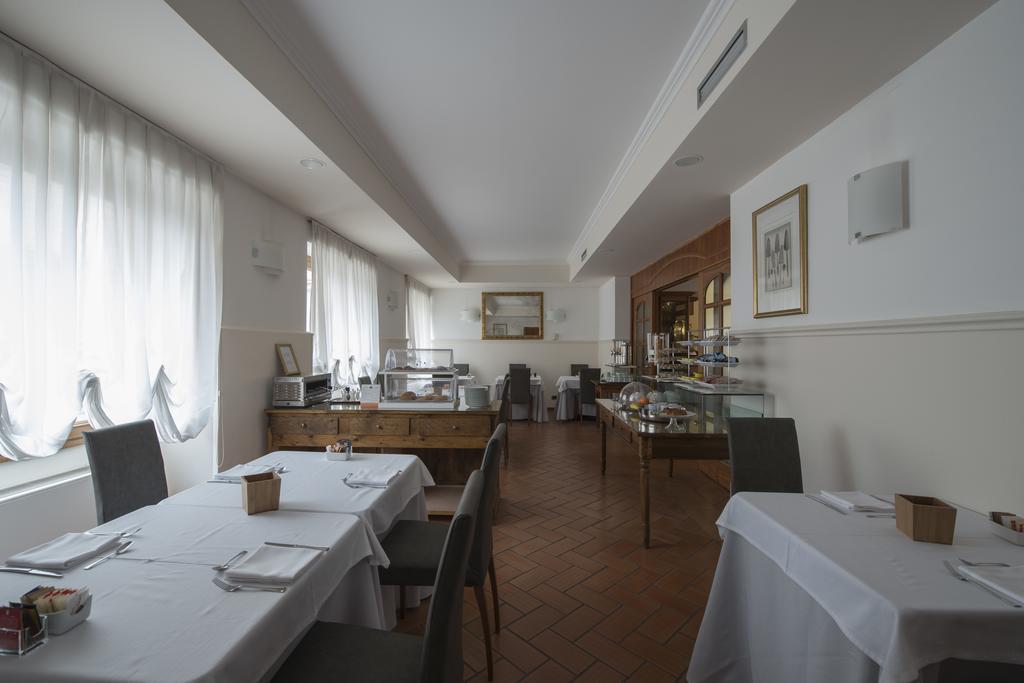 Hotel Villa Colico Eksteriør billede